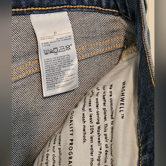 Banana Republic High-Rise Straight Jean - Picture 9 of 10